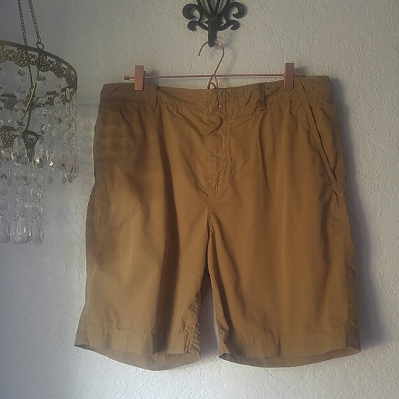 Saltaire Other - Saltaire Tan Chino Flat Front Cargo Shorts SZ36